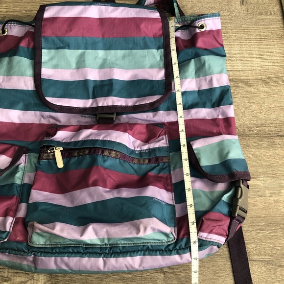 LeSportsac Medium Voyager Backpack - Picture 3 of 10